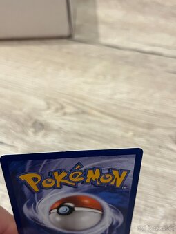 Predávam zberateľské pokémon karty: - 9