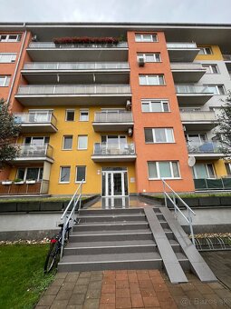 Slnecny 2-izbovy byt s parkovacim miestom - 9