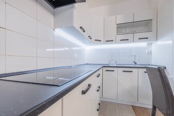 Veľký 1,5-izbový byt na Sekčove - 9