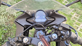 Honda CBR125R 2. generacia - 9