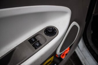 Renault Zoe 2016, 65kW - 9