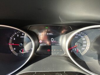 Kia Ceed - 9