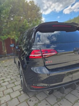 VW Golf 2.0 GTI DSG Performance - 9