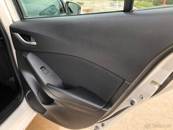 Mazda 3 2.0 Skyactiv -G120 Challenge 88kW120HP M6 - 9