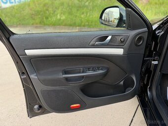 Škoda Octavia Combi 1.6 TDI 77kW 2012 - 9