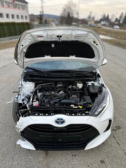 Toyota Yaris 1.5 Hybrid e-CVT Active - 9