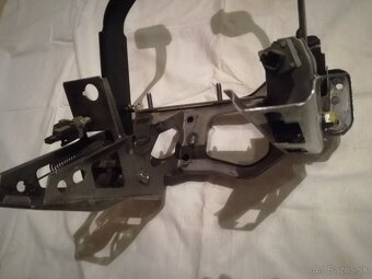 Mazda 323 BG pedále+snímače polohy - 9