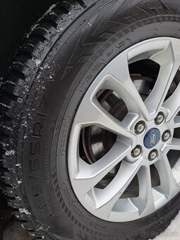 Ford Kuga 2022 1.5 tdci Titanium - 9