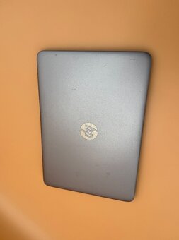 Notebook HP EliteBook 840 G3 i5-6200U / 6GB RAM / SSD + HDD - 9