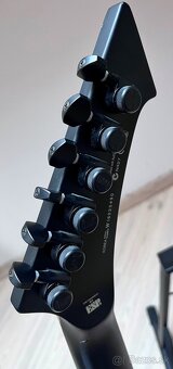 ESP LTD Snakebyte LH BLKS left hand - 9