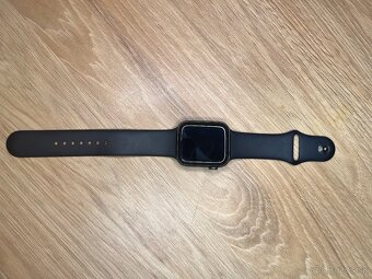 Apple watch SE (1. generácia) 44 mm - 9
