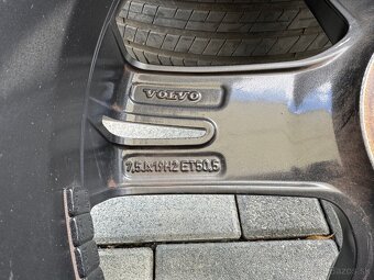R19 alu Volvo XC40 235/50 Pirelli Cinturato P7 - 9