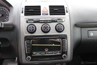 Volkswagen Touran 2.0 TDI DSG - 9