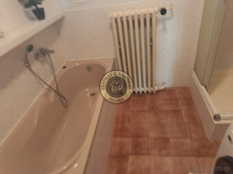 4 izbový dom na Zobore na prenajom - 9