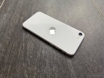 Apple iPhone SE (2020) 128 GB White - 9