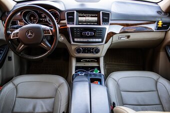 Mercedes-Benz ML 350 BLUETEC 4MATIC AT/7 - 9