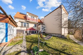 VIACÚČELOVÝ RODINNÝ DOM V BLÍZKOSTI ŽELEZNEJ STUDIENKY - 9