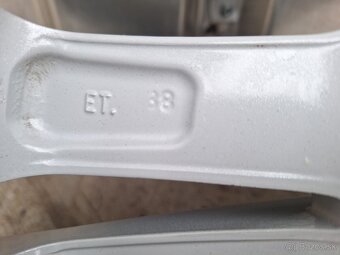 5x120 r16 205/60 - 9