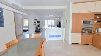 JEDINEČNÝ 2i byt, REKONŠTRUKCIA, 2 x BALKÓN, Kúpeľná ulica,S - 9