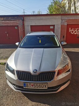 Predám Škodu Superb combi 2.0 TDI Style - 9