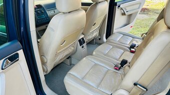 Volkswagen Touran 2.0TDI - 9