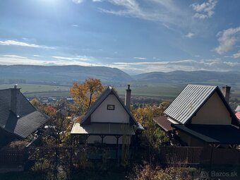 Murovaná záhradná chatka s výhľadom na Kráľovu hoľu – DUBINA - 9