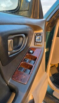 Predám Subaru Forester SF 2.0 benzín 4x4 90kW - 9