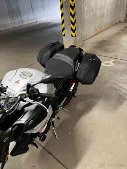 Yamaha MT10 - 9