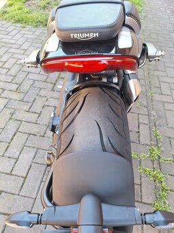 Triumph Rocket 3r - 2019 - 9