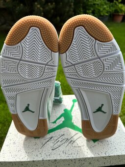 Tenisky Air Jordan 4 RM - 9