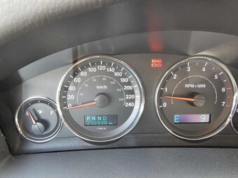 JEEP GRAND CHEROKEE 5.7i Hemi V8 - 9