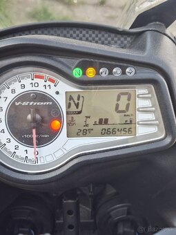 Suzuki vstrom dl 650 xa - 9