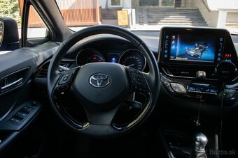 Toyota C-HR 1.8 Hybrid Active E-CVT FWD - 9
