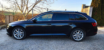 Škoda Superb combi 4x4 L&K + WEBASTO - 9