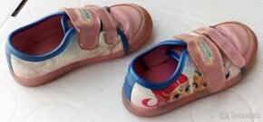 ✅Predám skoro nepoužívanú veľmi zachovalú detskú obuv, ..len - 9