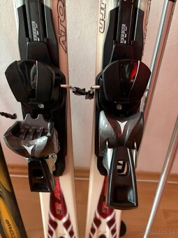Lyže Atomic a Rossignol s viazanim - 9
