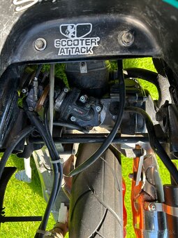 Skúter Yamaha Aerox 70cc - 9