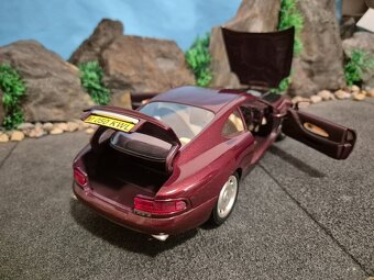 Prodám model 1:18 Aston Martin DB7 - 9