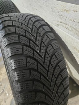 Nová Zimná Sada KIA STONIC 205/55 R17 - 9
