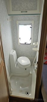 Predam karavan SPRITE SUPER 490, mover - 9