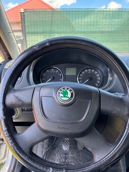 Predám v celku škoda Fábia 1.2 tsi - 9