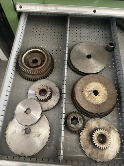 sustruh s 28 zebrak prislusenstvo SM16  E1N - 9