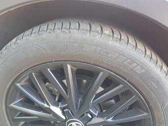 Chr 2,0 benzin hybrid 185k - 9