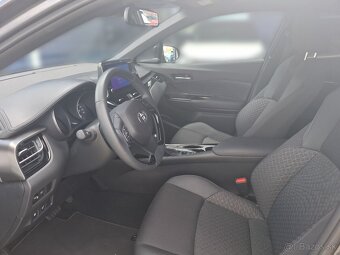 TOYOTA C-HR 1.8 Hybrid e-CVT STYLE 122K - 9