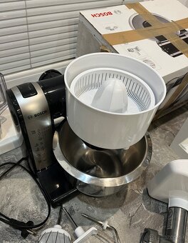 Bosch MUM 48A1/08 kuchynský robot plus príslušenstvo - 9
