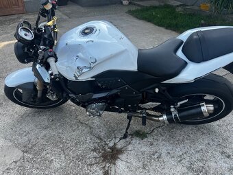 Kawasaki Z1000 2008 - 9