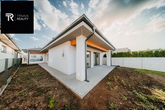 TRNAVA REALITY - DOM V ŠTANDARDE s prístreškom a terasou, ob - 9