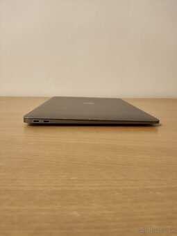 MacBook Air 13 2019 | Core i5 • 8GB RAM • SSD - 9