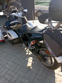 Can am spyder - 9
