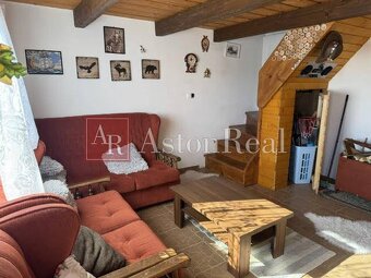 Murovaný domček v Dolnom Kubíne, Veličná, 361 m2 - 9